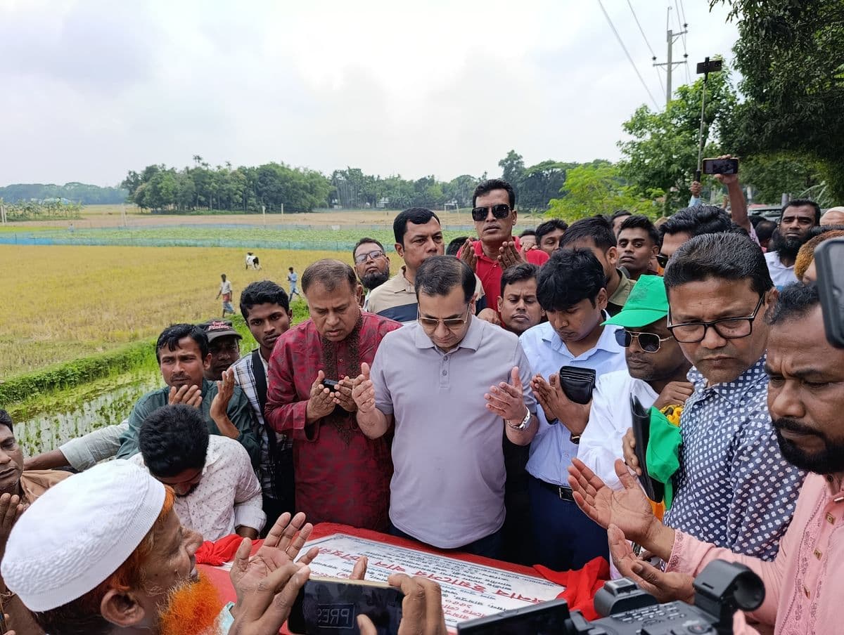 খাল খনন কর্মসূচি উন্নয়নের মাইলফলক হয়ে থাকবে : তথ্য প্রতিমন্ত্রী 