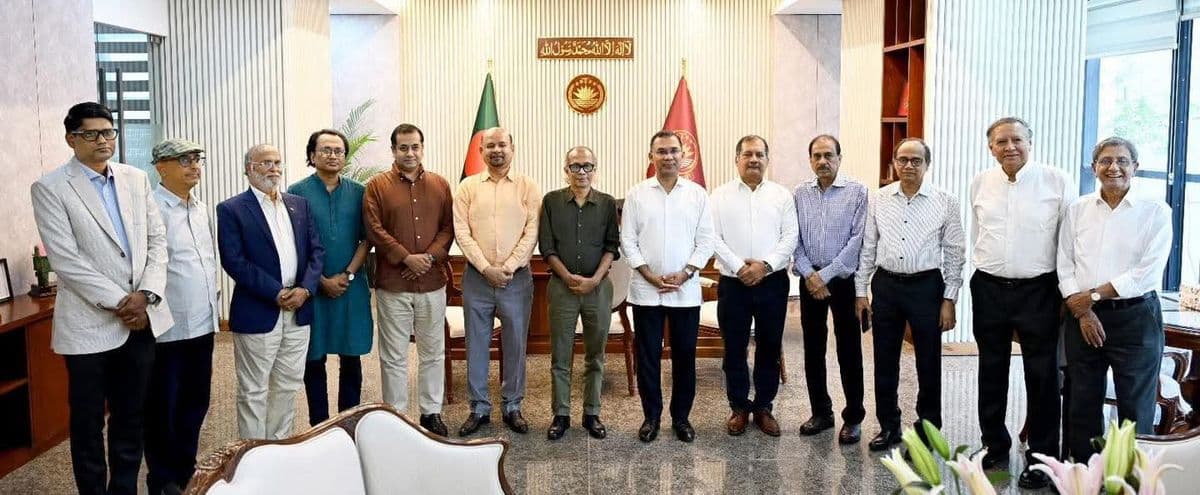 প্রধানমন্ত্রীর সঙ্গে সম্পাদক পরিষদের নেতৃবৃন্দ বৈঠক অনুষ্ঠিত 