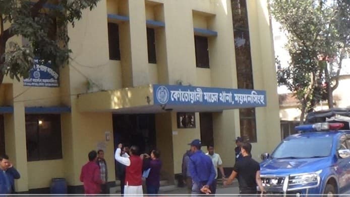 ময়মনসিংহে বাসের ধাক্কায় নিহত ২