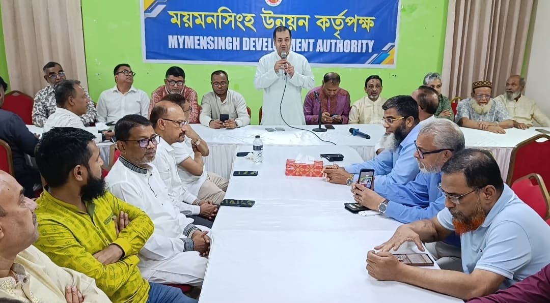 মউক চেয়ারম্যানের নৈশভোজে তথ্য প্রতিমন্ত্রী : ময়মনসিংহ নগরীকে একটি বাসযোগ্য সুন্দর নগরীতে পরিনত করতে হবে