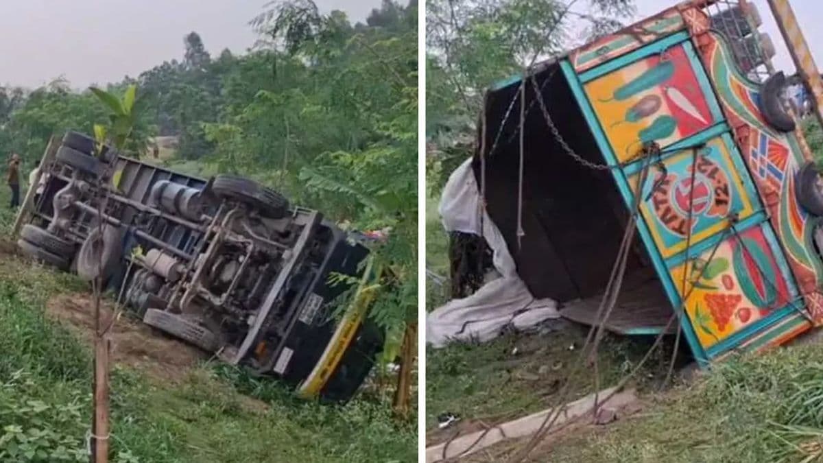 টাঙ্গাইলে যমুনা সেতুর পূর্ব প্রান্তে ট্রাক উল্টে নিহত ১৫