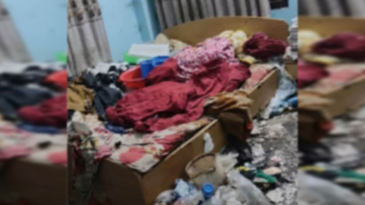 মিরপুরে ফ্ল্যাটে বৃদ্ধার মৃত্যু : মা-বাবার দেখভালে আইনি বাধ্যবাধকতা কী