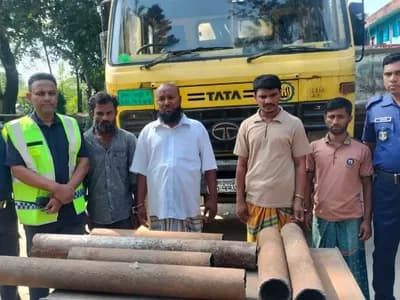 ত্রিশালে নির্মাণসামগ্রী লুটের ঘটনায় গ্রেপ্তার ৮, ট্রাক ও পাইপ উদ্ধার