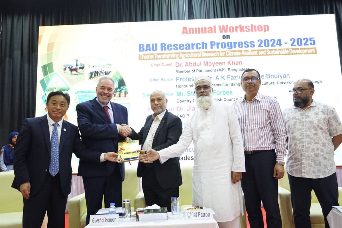 জলবায়ু পরিবর্তনের চ্যালেঞ্জ মোকাবিলায় বাংলাদেশ কৃষি বিশ্ববিদ্যালয় সবসময়ই অগ্রণী ভূমিকা পালন করে আসছে-​ভিসি