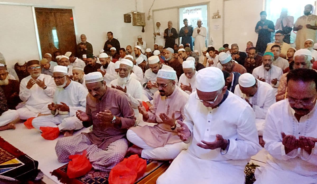 সমাজকল্যাণ মন্ত্রীর মায়ের রুহের মাগফেরাত কামনায় ময়মনসিংহে দোয়া মাহফিল