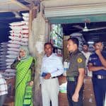 ঈশ্বরগঞ্জে  পশু ও মৎস্যখাদ্য বিক্রেতা ৫ ব্যবসায়ীকে ৫০ হাজার টাকা জরিমানা