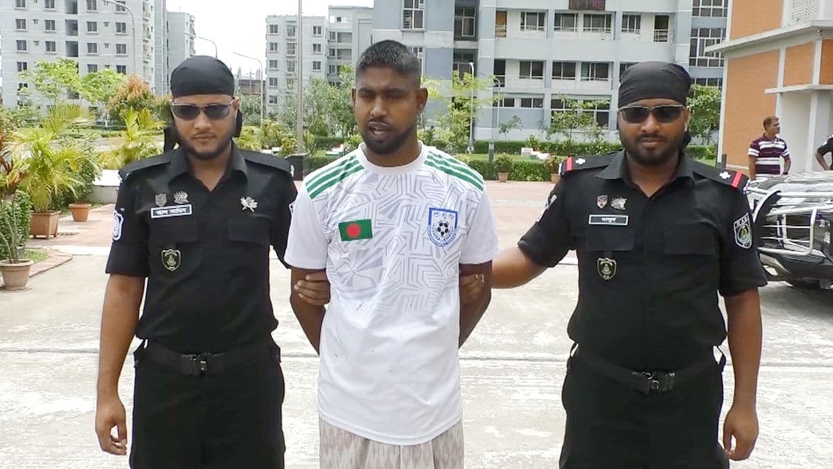 ময়মন‌সিং‌হে প্রকা‌শ্যে দিবা‌লো‌কে হত্যা : ৮ ঘণ্টায় প্রধান আসামি গ্রেফতার, অভিযানে র‍্যাব-১৪