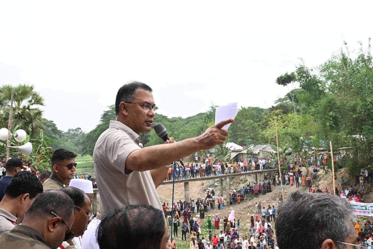 কিছু ব্যক্তি ও দল দেশের মানুষকে বিভ্রান্ত করে বিশৃঙ্খলা সৃষ্টির চেষ্টা করছে : প্রধানমন্ত্রী