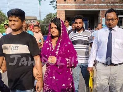 ফেসবুকে সরকারের সমালোচনা করায় গ্রেফতার সেই নারীর জামিন : কী বললেন ওই নারী ও তার আইনজীবী