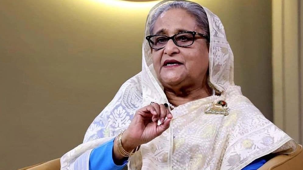 শেখ হাসিনা ডিসেম্বরে দেশে ফিরে আদালতে আত্মসমর্পণের পরিকল্পনার কথা জানালেন রয়টার্সকে
