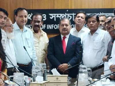 দশম ওয়েজ বোর্ড ঘোষণাসহ তথ্যমন্ত্রীর কাছে ৫ দফা দাবি