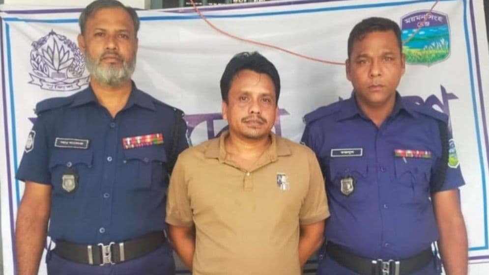 ত্রিশালে ইউনিয়ন স্বেচ্ছাসেবক লীগ সভাপতি গ্রেফতার