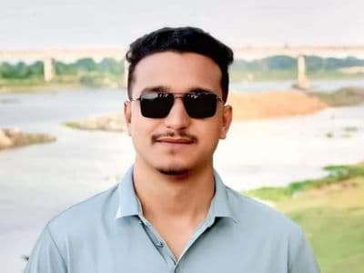 পূূর্বশত্রুতায় ছাত্রলীগকর্মী রবিনকে খুন করে যুবলীগকর্মী রাজীব, পিস্তল-গুলিসহ গ্রেপ্তার