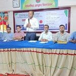 সাংবাদিক কল্যাণ ট্রাস্টের চেক বিতরণ : সামাজিক সচেতনতা সৃষ্টির জন্য দায়িত্বশীল সাংবাদিকতার কোনো বিকল্প নেই-ডিসি