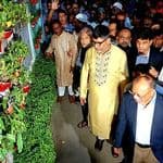 বাঁশবাড়ি কলোনির দেয়ালে দেয়ালে ঝুলন্ত বাগান পরিদর্শনে পরিবেশমন্ত্রী
