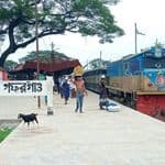 গফরগাঁওয়ে লাইনচ্যুত ট্রেনের বগি উদ্ধার : পৌনে ৮ ঘন্টার পর ঢাকা-ময়মনসিংহ রেলপথে ট্রেন চলাচল শুরু