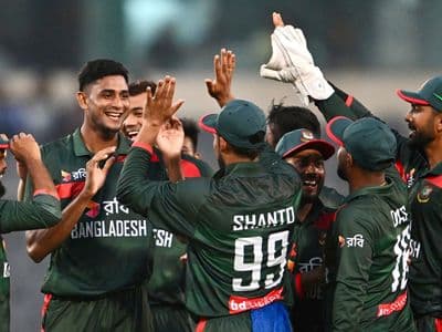 ২১ বছর পর অস্ট্রেলিয়াকে হারাল বাংলাদেশ