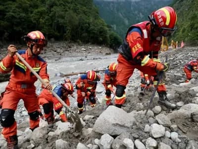 নেপালে ৬৭৫ জনের লাশ উদ্ধার, চলছে উদ্ধার অভিযান