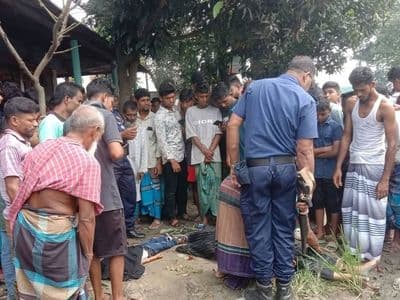 ময়মনসিংহে পিকআপের ধাক্কায় বাবা-ছেলের মৃত্যু
