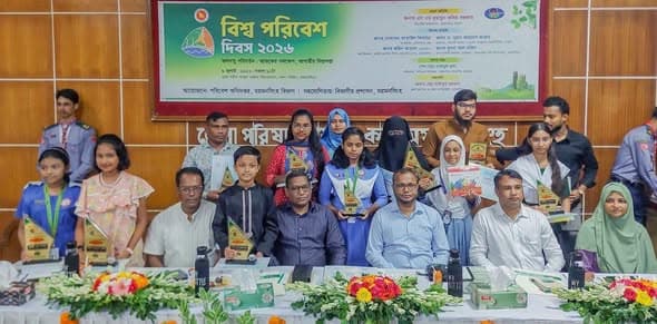 জলাবদ্ধতার জন্য শুধু প্রশাসন নয়, নিজেদের অসচেতন কর্মকাণ্ড দায়ী : বিভাগীয় কমিশনার