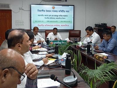 উন্নয়নমূলক কাজ নির্ধারিত সময়ে সম্পন্ন করতে আন্তরিকভাবে কাজ করুন : বিভাগীয় কমিশনার