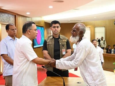 গুম-খুনের শিকার এবং জুলাইয়ে শহীদ ও আহত পরিবারের ৭৪ জনকে চাকুরি দিলেন প্রধানমন্ত্রীে